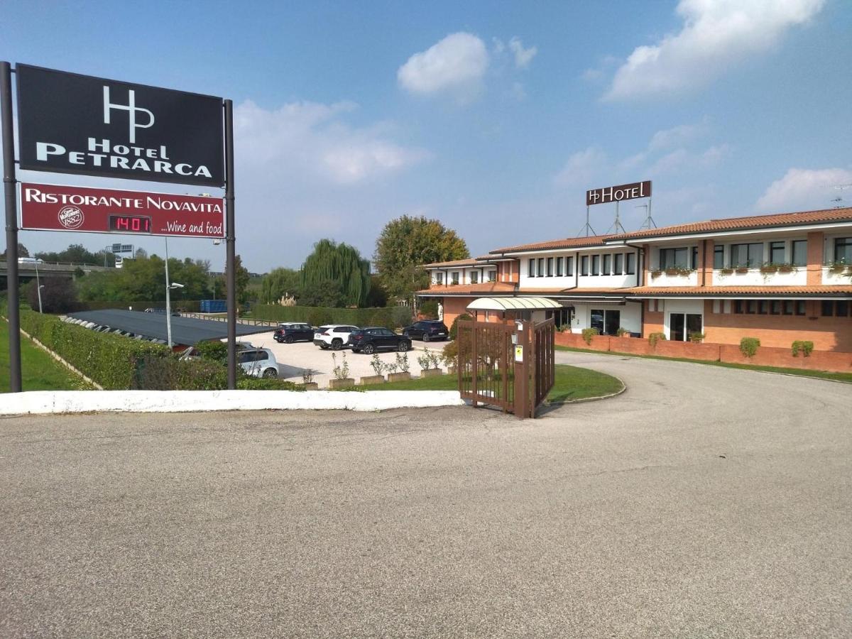 Hotel Petrarca 3*